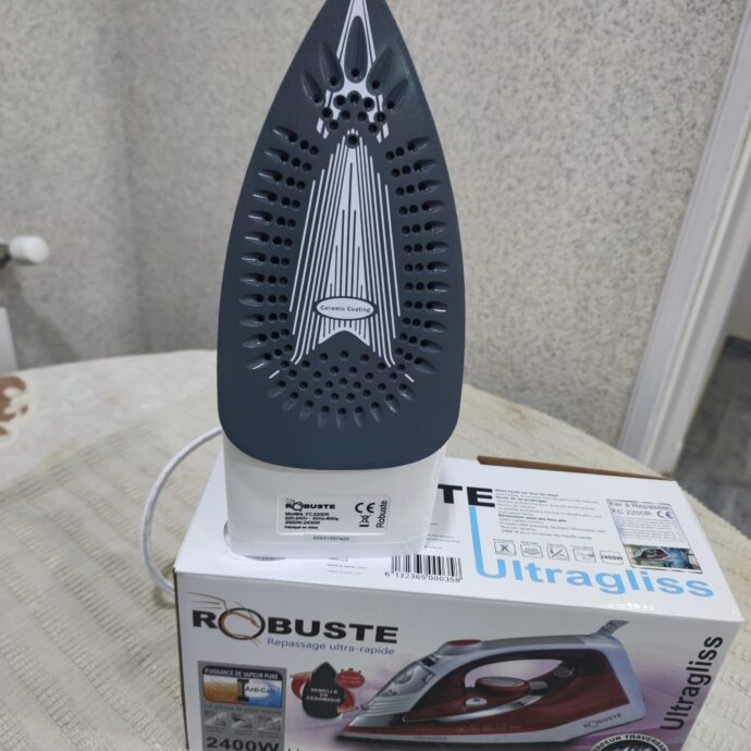 Fer À Repasser A Vapeur Robuste  2400W Ultra Rapide - 320 Ml – Image 3