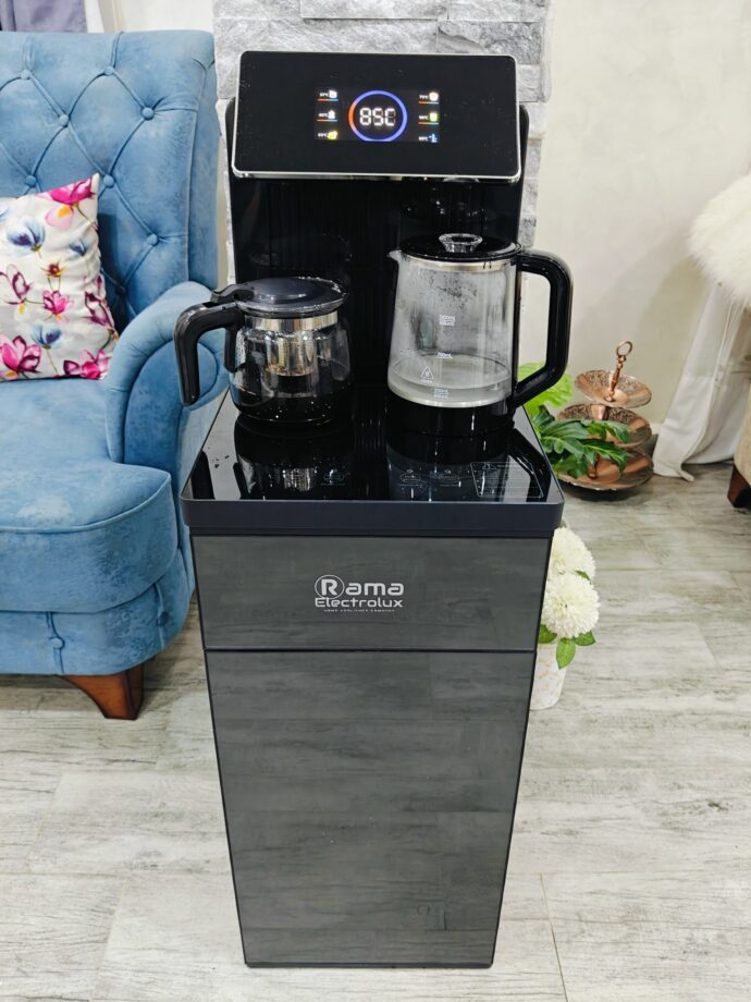 Bar a thé entièrement automatique - bouilloire avec théière et cafetière - grand ecran Tactile et armoire - Distributeur d'eau chaude smart multifonction