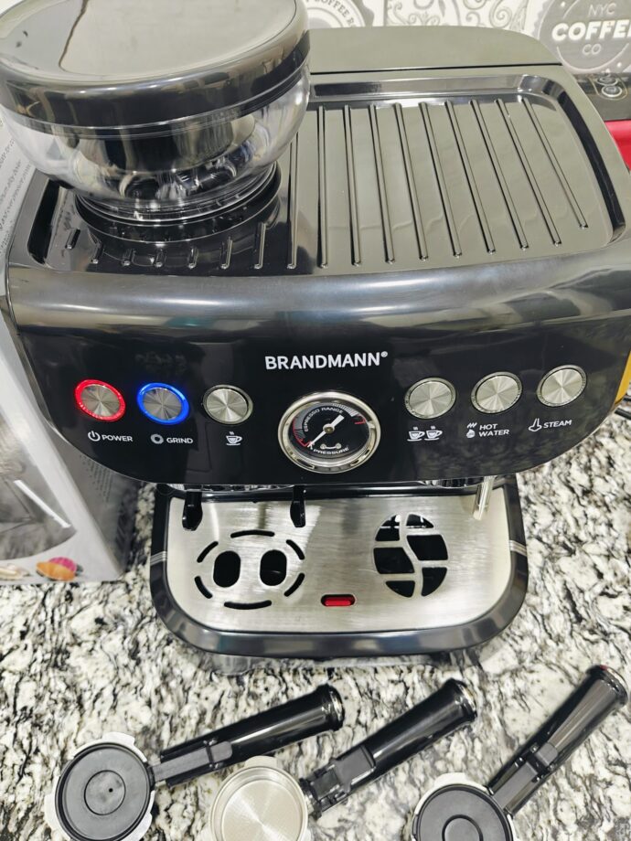 Machine à café 5en1 BRANDMANN 19Bar ( capsules nespresso et dolce gusto + café moulu + cappuccino + moulin à café) – Image 2