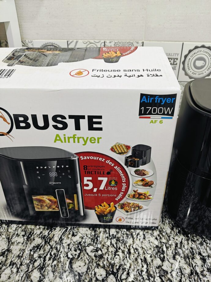 Friteuse sans huile Airfryer 5,7 litres 1700W ROBUSTE Originale avec 8 prereglages et une lampe Avec Fenêtre Visible – Image 4