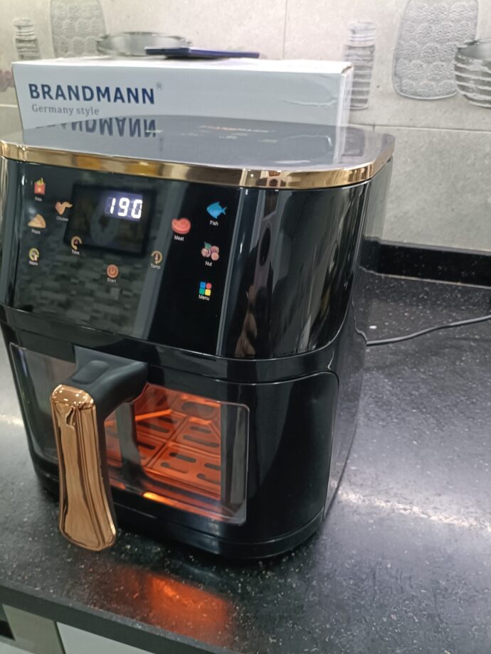 Friteuse sans huile Airfryer 8 litres BRANDMANN Originale avec 8 prereglages et une lampe Avec Fenêtre Visible – Image 3