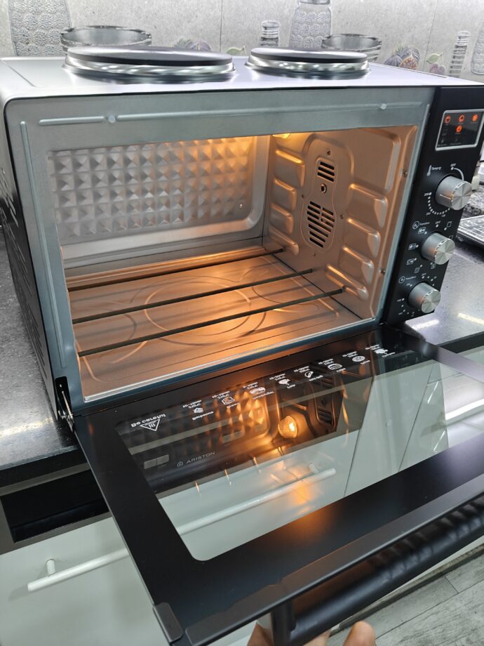 Four électrique CONTINENTAL 45L ventilé avec 2 plaque chauffante et éclairage intérieur et tourne broche – Image 2